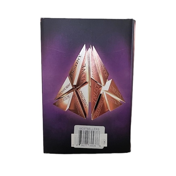 Earth Bound by Aprilynne Pike Hardcover Mystery, Supernatural Fiction Book - Picture 3 of 11